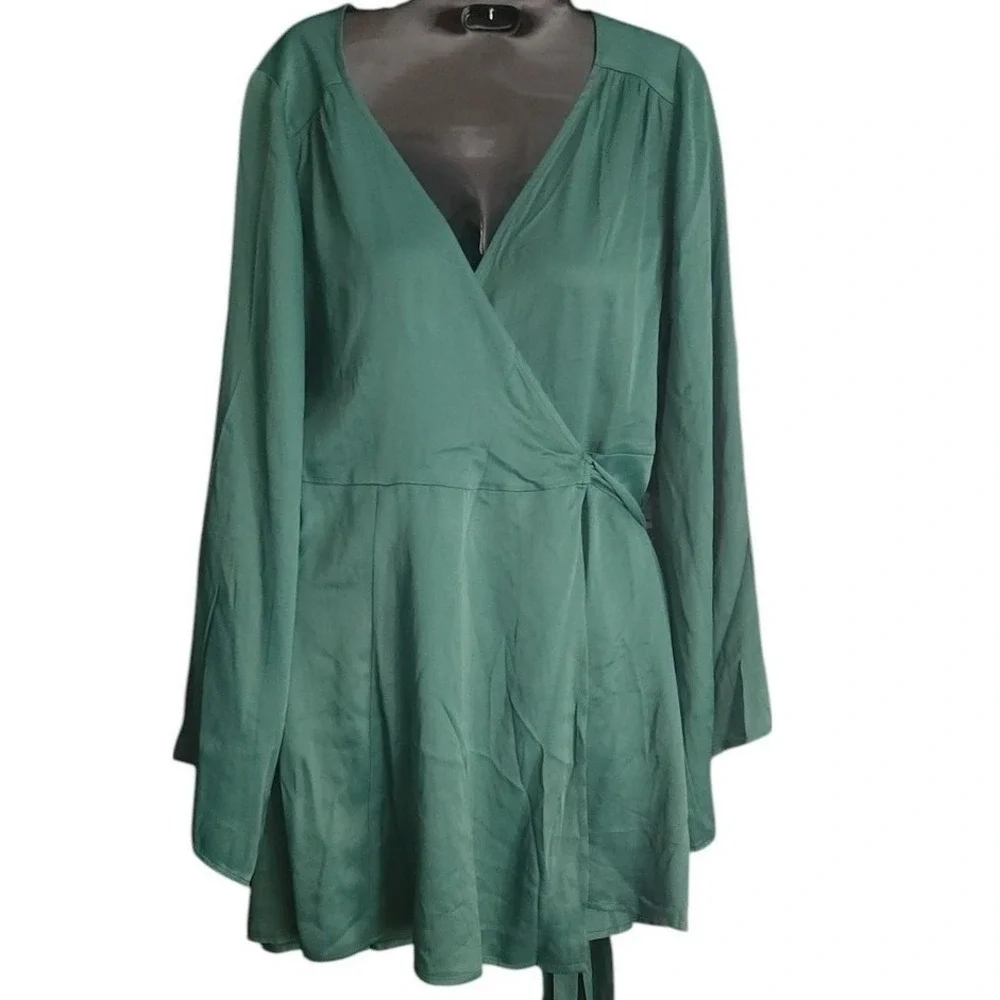 SHORE Emerald Green Satin Wrap Dress Bell Sleeve Tie Waist Mini Sz Large NWT$238 - Picture 3 of 10